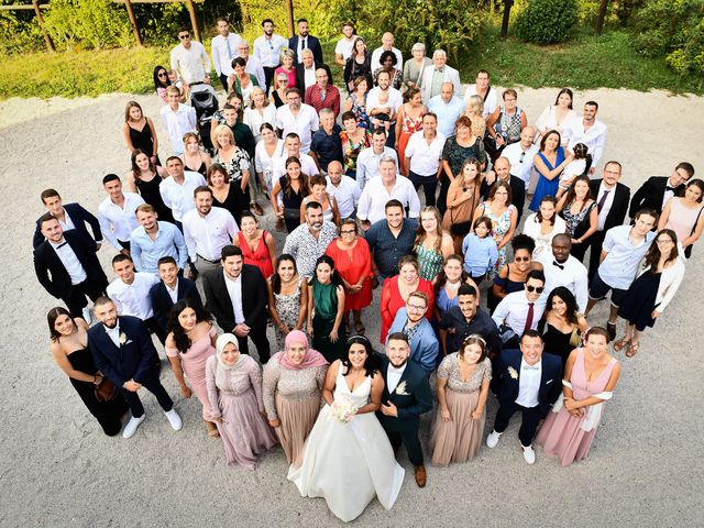 Le mariage de Hugo et Maha à Marey-lès-Fussey, Côte d&apos;Or 36