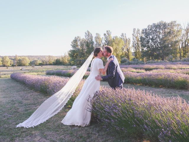 Le mariage de Louis et Chloé à Grignan, Drôme 13