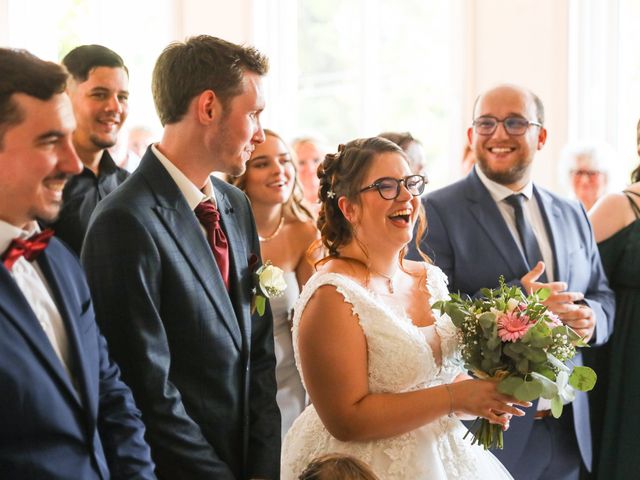 Le mariage de Manon et Kevin à Montbellet, Saône et Loire 11