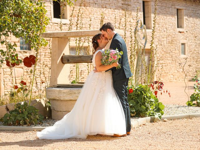 Le mariage de Manon et Kevin à Montbellet, Saône et Loire 14