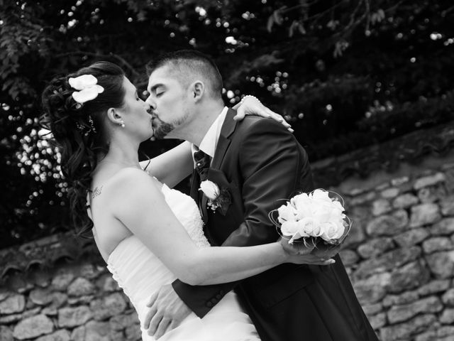 Le mariage de Alexandre  et Noëmie  à Nouaillé-Maupertuis, Vienne 8