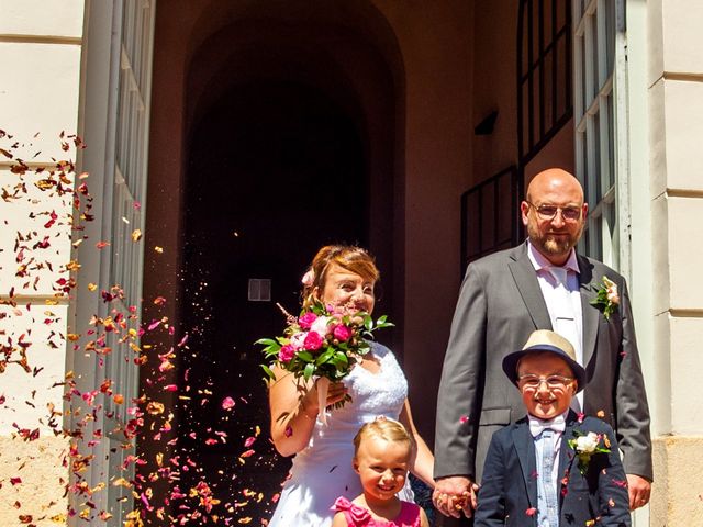 Le mariage de Nicolas et Emilie à Saint-Nizier-d&apos;Azergues, Rhône 12