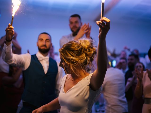 Le mariage de Elodie et Sylvain à Landerneau, Finistère 5