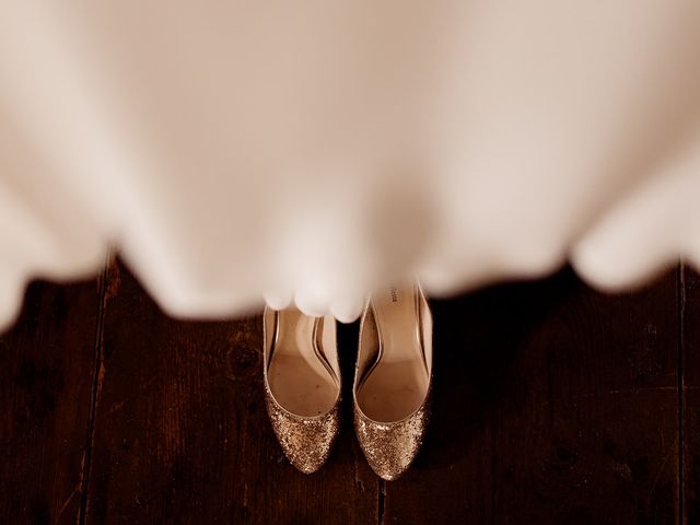 Le mariage de NICOLAS et DELPHINE à Montpeyroux, Puy-de-Dôme 15