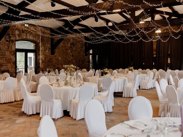 Le mariage de NICOLAS et DELPHINE à Montpeyroux, Puy-de-Dôme 25