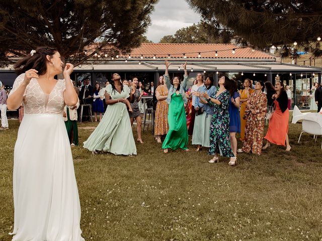 Le mariage de NICOLAS et DELPHINE à Montpeyroux, Puy-de-Dôme 40