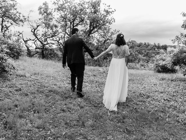 Le mariage de NICOLAS et DELPHINE à Montpeyroux, Puy-de-Dôme 44