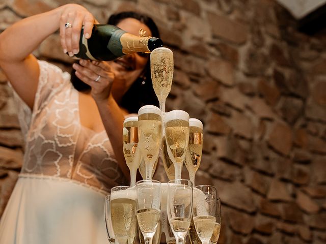 Le mariage de NICOLAS et DELPHINE à Montpeyroux, Puy-de-Dôme 49