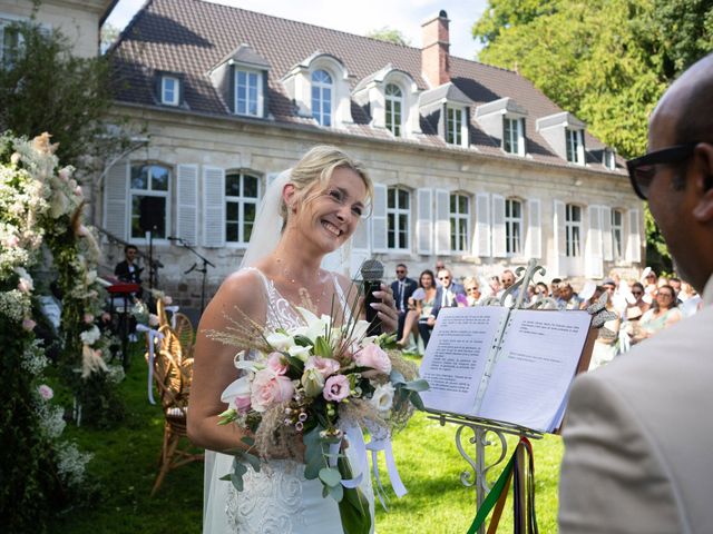 Le mariage de Gavin et Laetitia à Naours, Somme 35