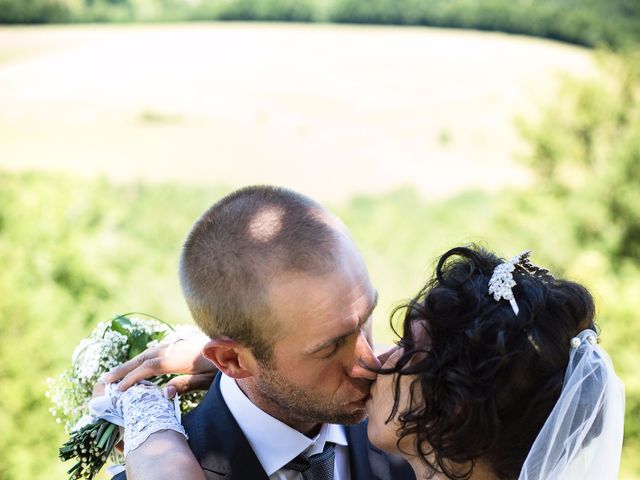 Le mariage de alex et leya à Saint-Laurent-d&apos;Olt, Aveyron 5