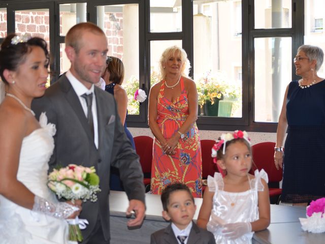 Le mariage de alex et leya à Saint-Laurent-d&apos;Olt, Aveyron 2