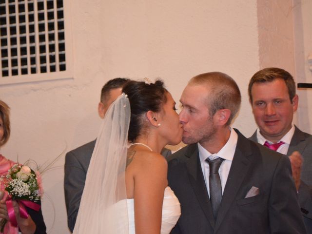 Le mariage de alex et leya à Saint-Laurent-d&apos;Olt, Aveyron 20