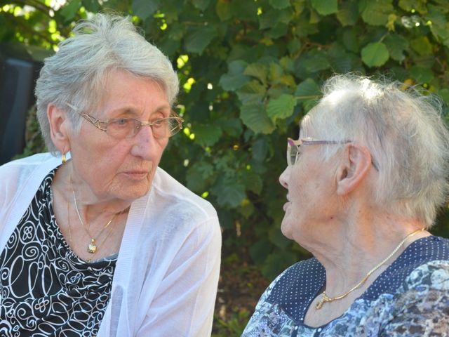 Le mariage de alex et leya à Saint-Laurent-d&apos;Olt, Aveyron 46