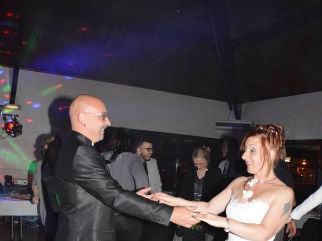 Le mariage de Frédéric et Delphine à Vermelles, Pas-de-Calais 30