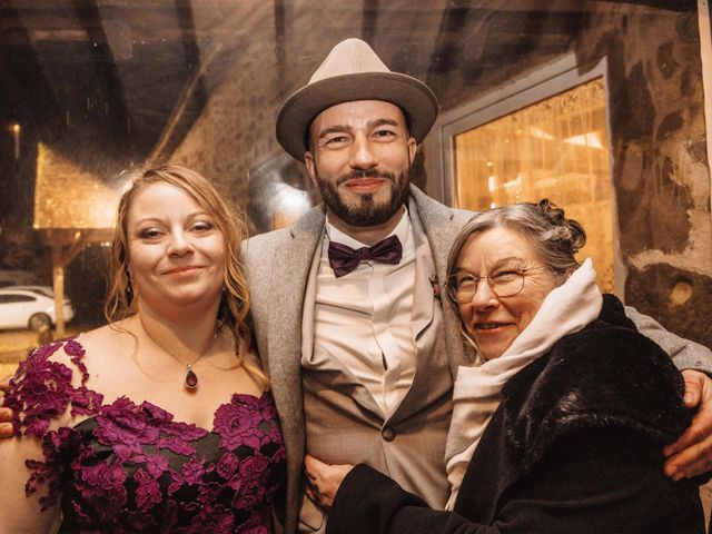 Le mariage de Laurent et Stacy à Tennie, Sarthe 32