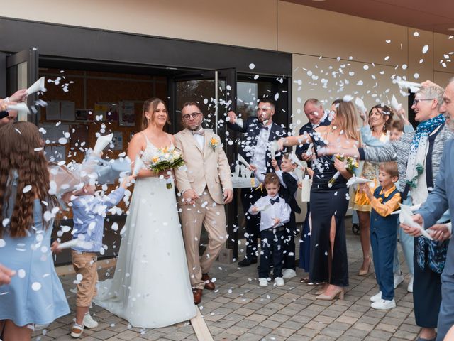 Le mariage de Tony et Tessie à Compiègne, Oise 14