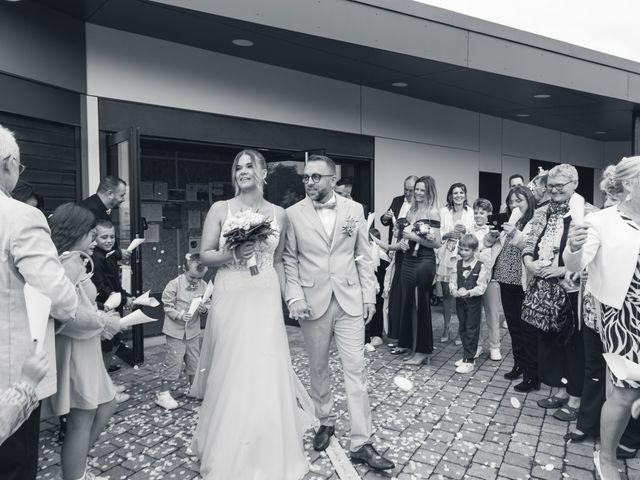 Le mariage de Tony et Tessie à Compiègne, Oise 15