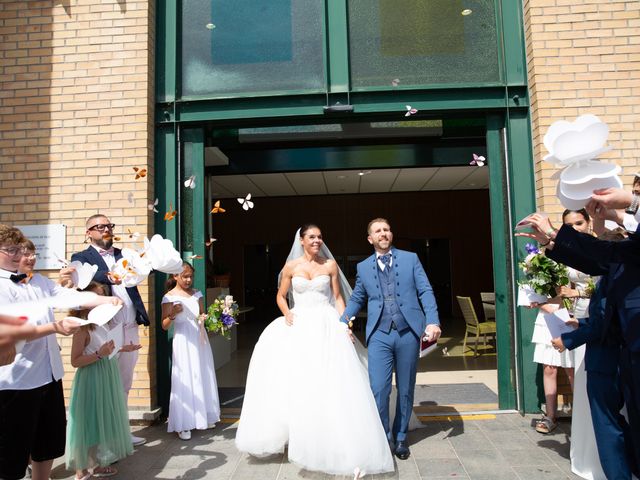 Le mariage de Yann et Mélanie à Rosny-sur-Seine, Yvelines 3