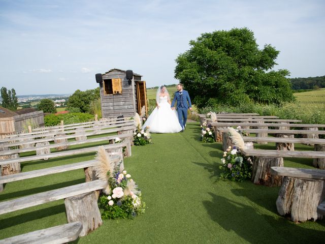 Le mariage de Yann et Mélanie à Rosny-sur-Seine, Yvelines 14