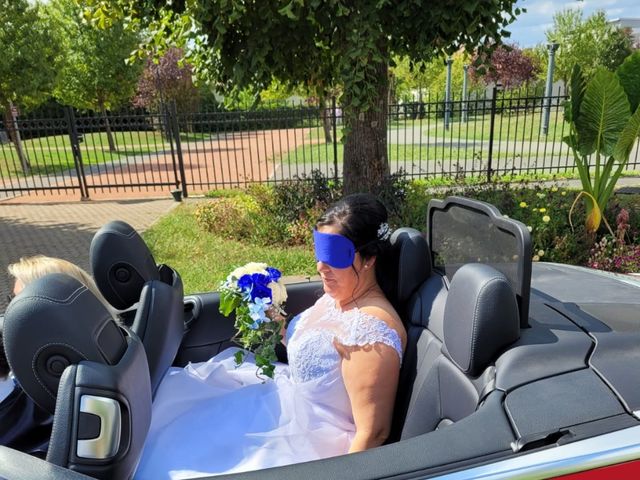 Le mariage de Stephanie  et David à Saint-Forgeux, Rhône 2