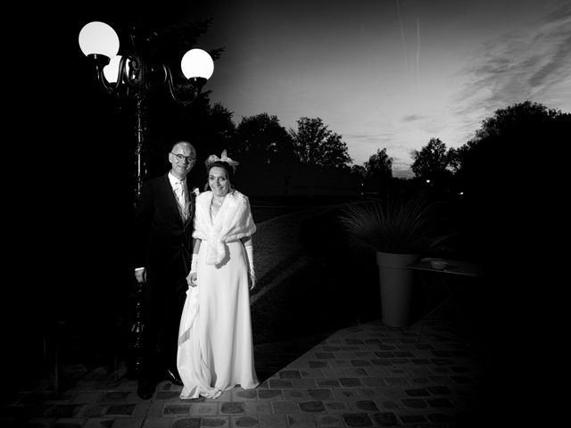 Le mariage de Christopher et Agathe à Orléans, Loiret 12