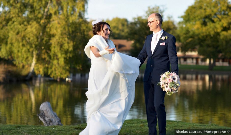 Le mariage de Christopher et Agathe à Orléans, Loiret