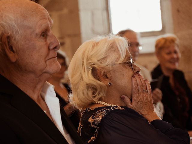 Le mariage de Carlos et Magali à Yzernay, Maine et Loire 6