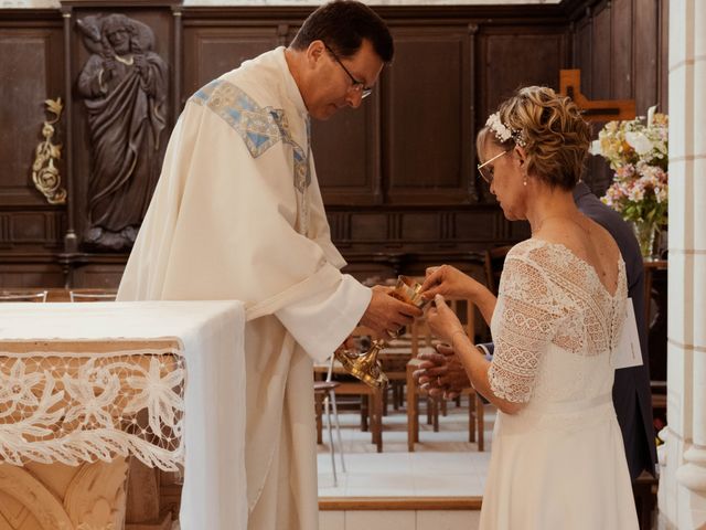 Le mariage de Carlos et Magali à Yzernay, Maine et Loire 17