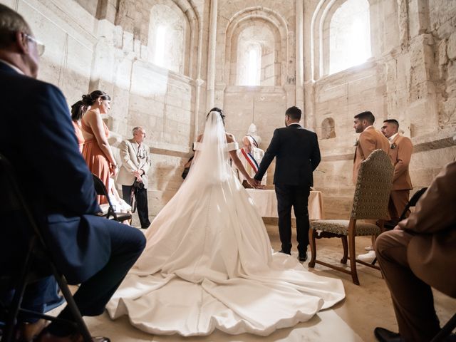 Le mariage de Thomas et Diane à Loupian, Hérault 33