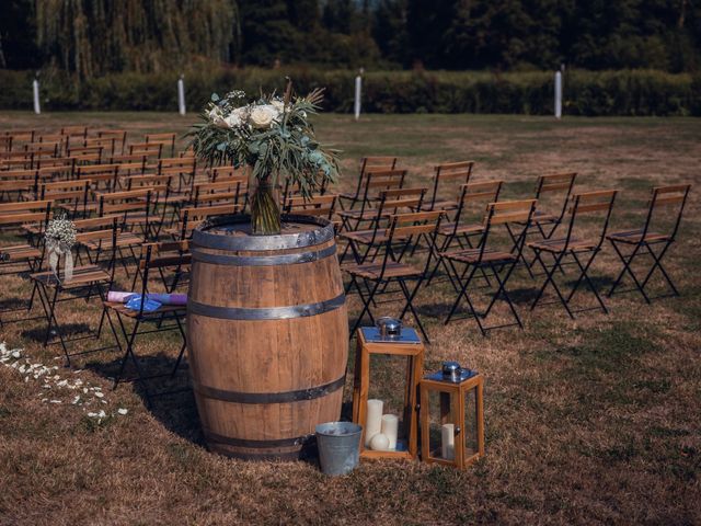 Le mariage de Julien et Laurene à Beillé, Sarthe 30