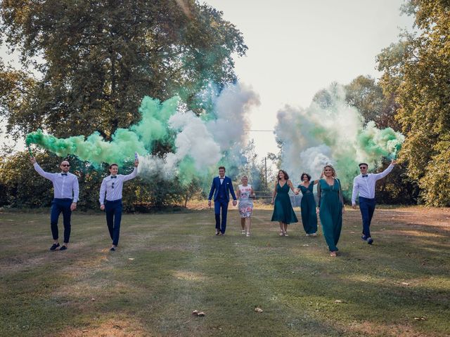 Le mariage de Julien et Laurene à Beillé, Sarthe 32