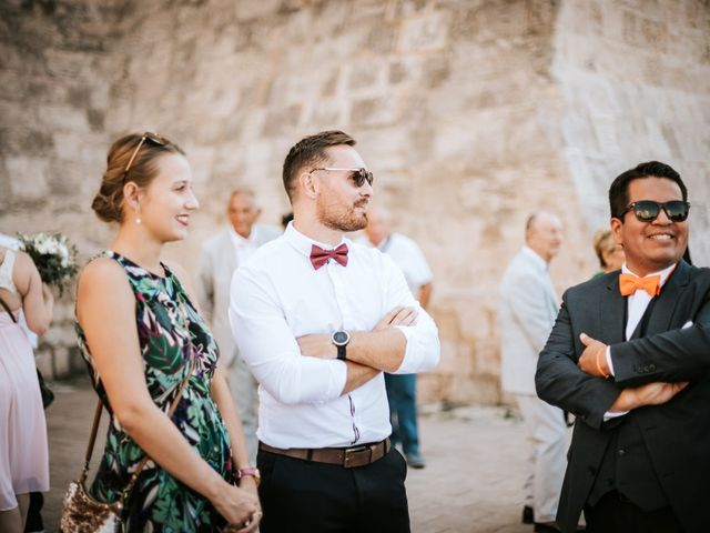 Le mariage de Romain et Tiffany à Marseille, Bouches-du-Rhône 27