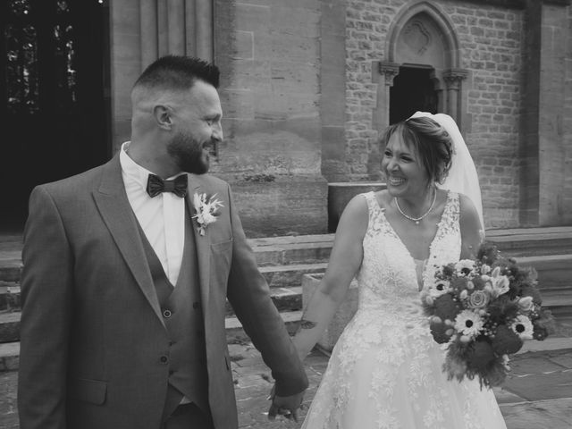 Le mariage de Regis et Stephanie à Douzy, Ardennes 7