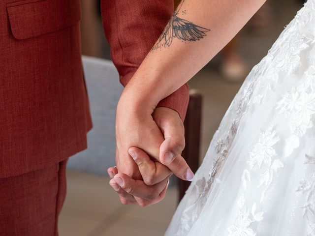 Le mariage de Regis et Stephanie à Douzy, Ardennes 15