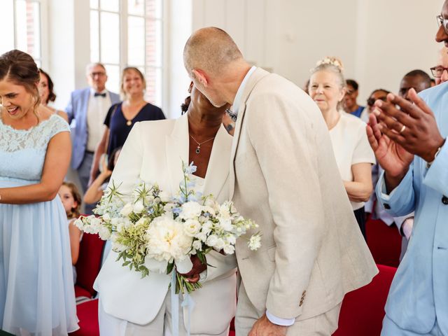 Le mariage de Ludovic et Céline à Mézières-en-Drouais, Eure-et-Loir 30