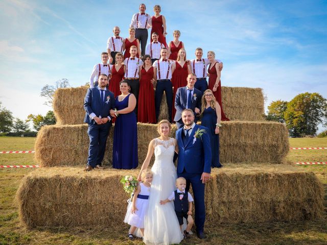 Le mariage de Dimitri et Julie à Ferrières-en-Bray, Seine-Maritime 93