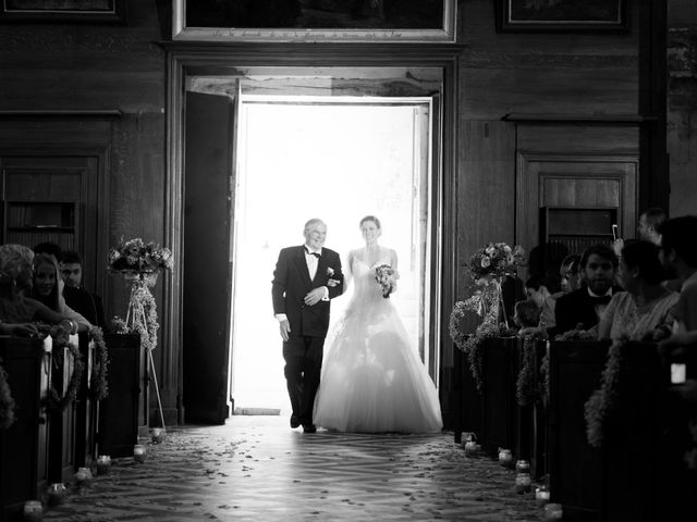 Le mariage de Alexandre et Marion à Fresneaux-Montchevreuil, Oise 14
