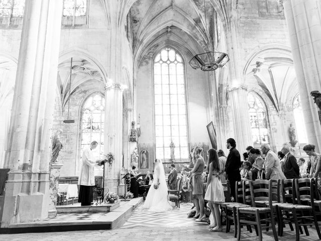 Le mariage de Alexandre et Marion à Fresneaux-Montchevreuil, Oise 16