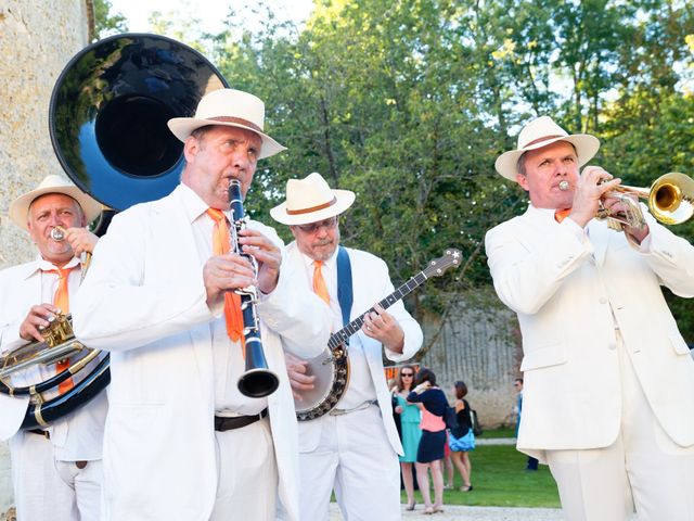 Le mariage de Alexandre et Marion à Fresneaux-Montchevreuil, Oise 39