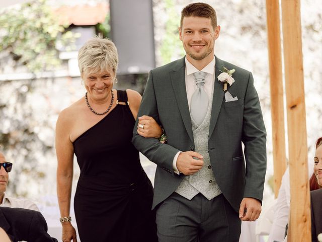 Le mariage de Arnaud et Caroline à Veyrier-du-Lac, Haute-Savoie 75