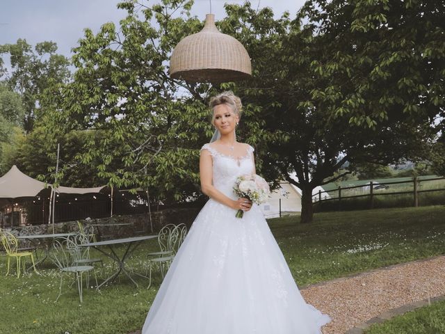 Le mariage de Amarildo et Léa à Vignieu, Isère 9