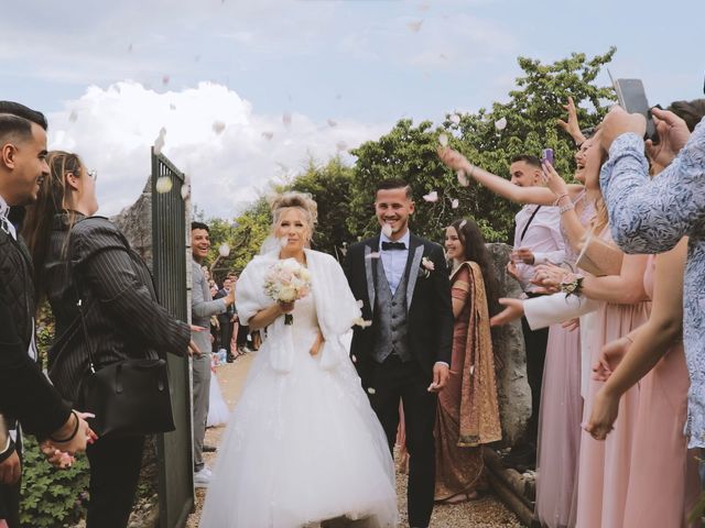 Le mariage de Amarildo et Léa à Vignieu, Isère 14