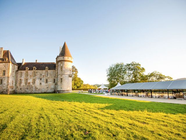 Le mariage de Maxence et Charlotte à Vézelay, Yonne 36