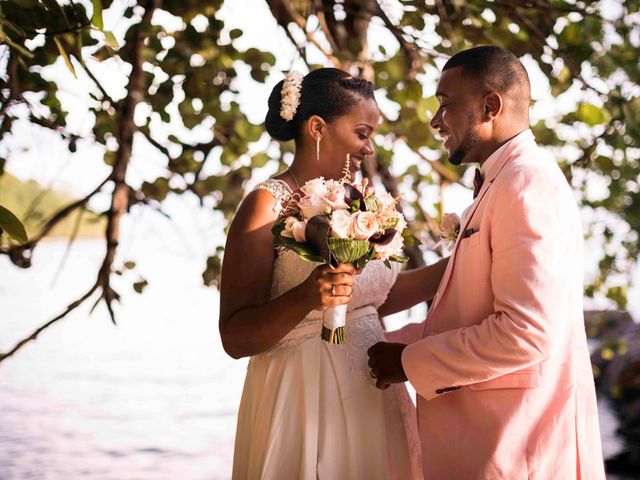 Le mariage de Audrey et Johan à Sainte-Anne, Guadeloupe 12