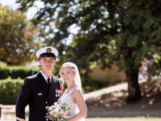 Le mariage de Julien et Rose à Châtillon-sur-Chalaronne, Ain 1