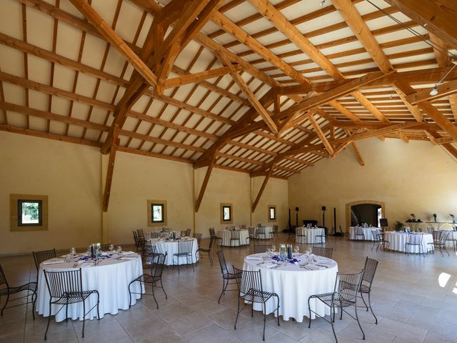 Le mariage de Sébastien et Sophia à Saint-Chamas, Bouches-du-Rhône 26