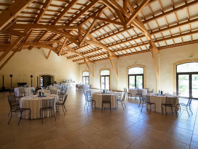 Le mariage de Sébastien et Sophia à Saint-Chamas, Bouches-du-Rhône 27
