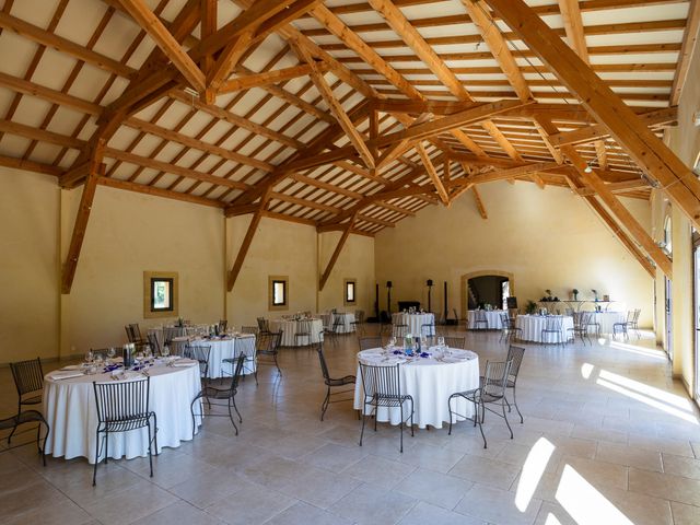 Le mariage de Sébastien et Sophia à Saint-Chamas, Bouches-du-Rhône 33