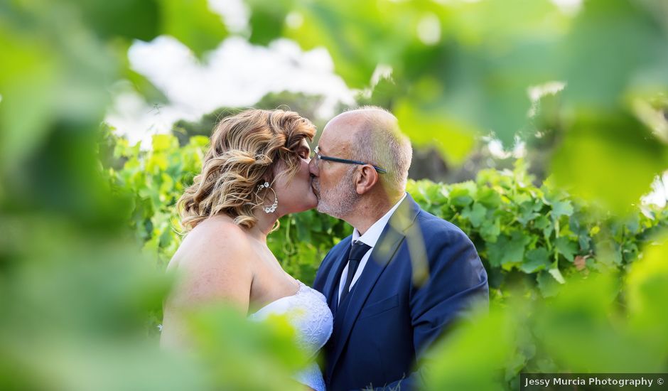 Le mariage de Sébastien et Sophia à Saint-Chamas, Bouches-du-Rhône