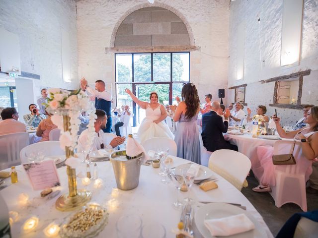 Le mariage de Pierre Albert et Sarah à Béruges, Vienne 47